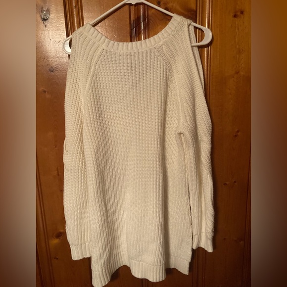 Size Large Cold shoulder Women’s Heather B Color Ivory Heavy Long top New - Picture 2 of 7